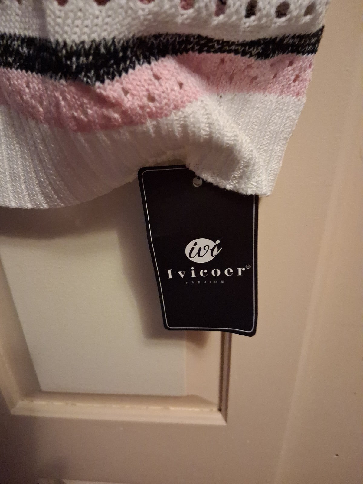 BB2- Ivicoer No-Sleeve Striped Women's Shirt Size Medium Pink and Blue Stripes