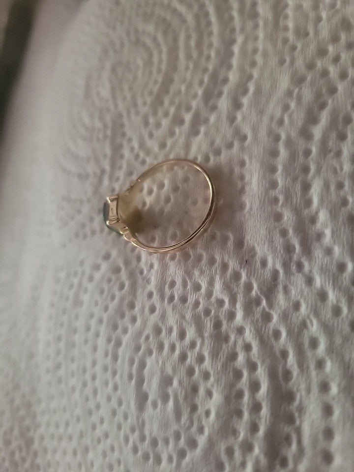 Fashion Emerald ring size 6