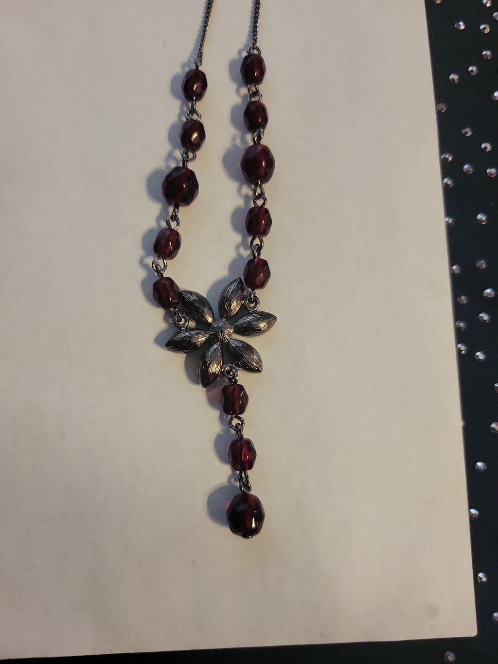 Vintage necklace with burgundy beads 