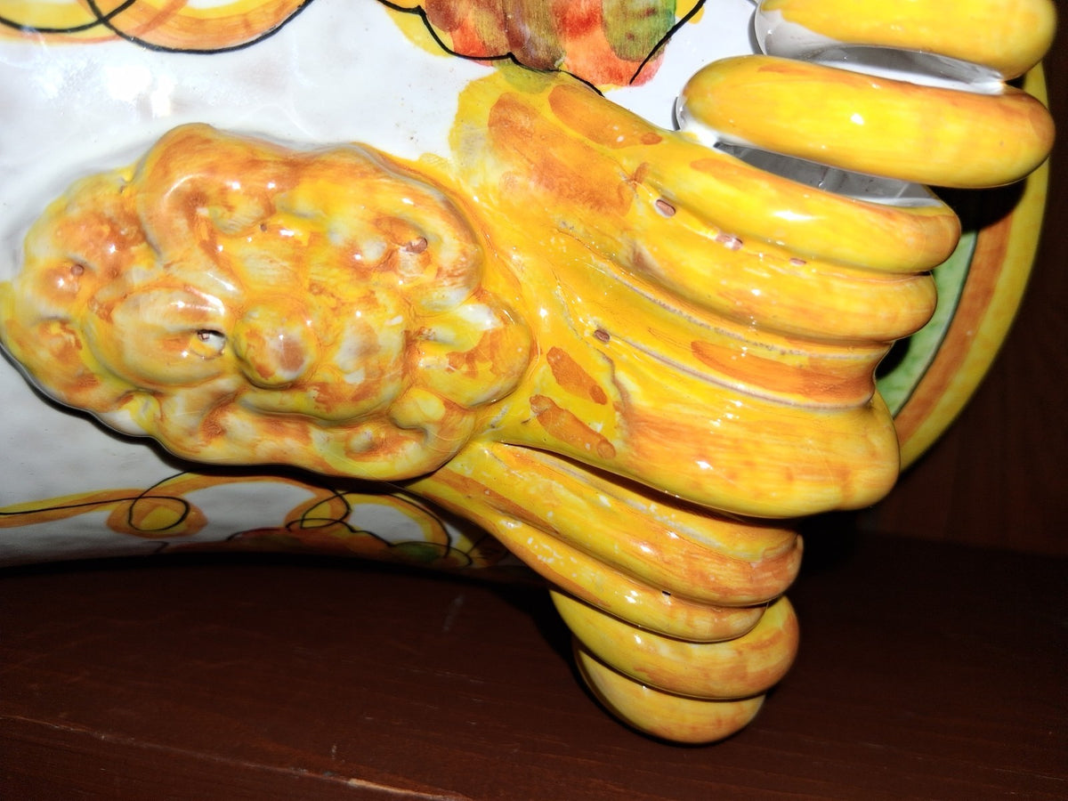 Ovieto Hand-painted Italian ceramic vase with Grape Design