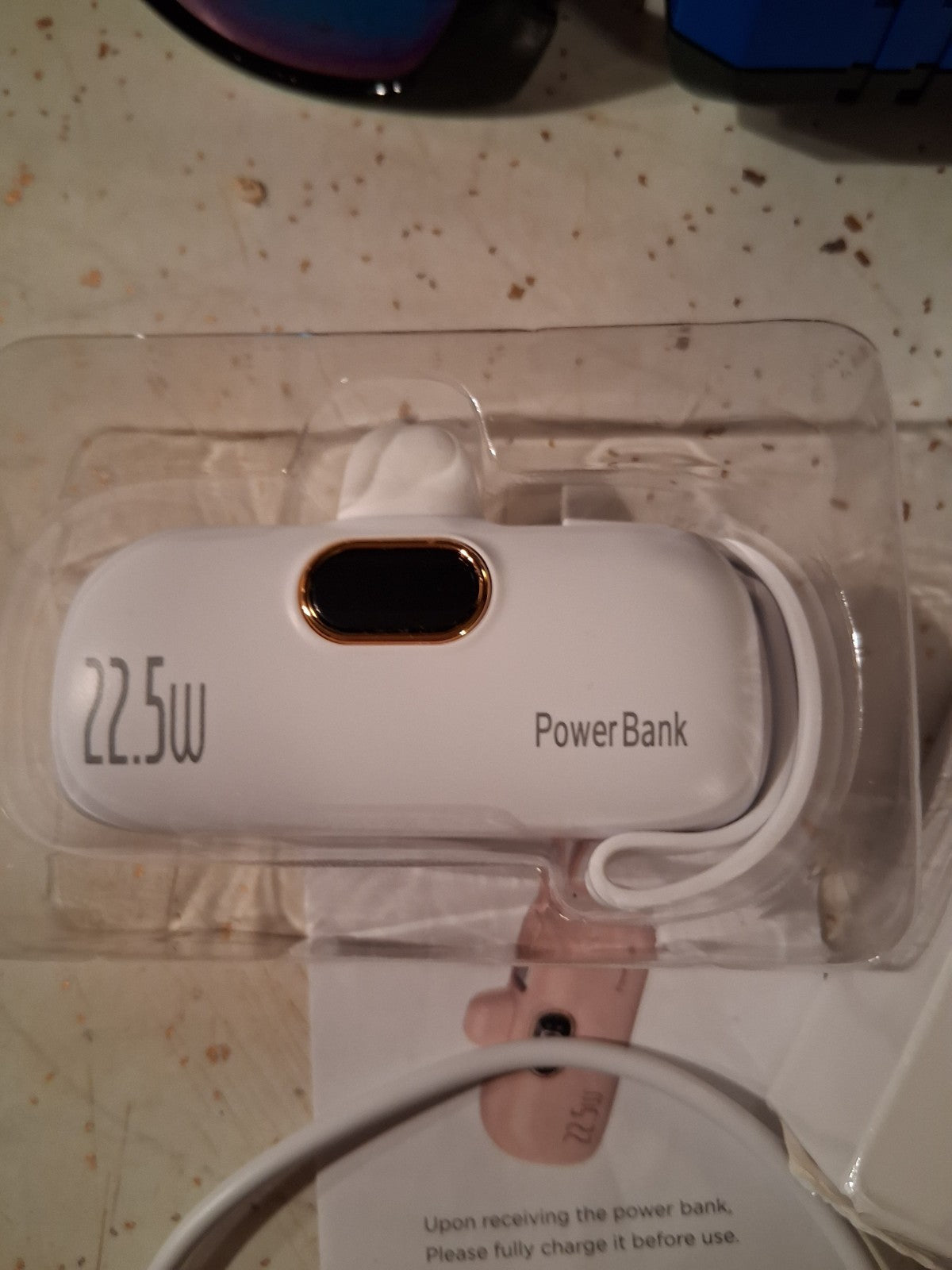 HT-DX268 Capsule 22.5W Fast Charge Power Bank LED Display USB-C White