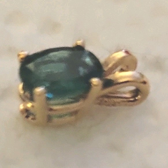 Oval Emerald Pendant 