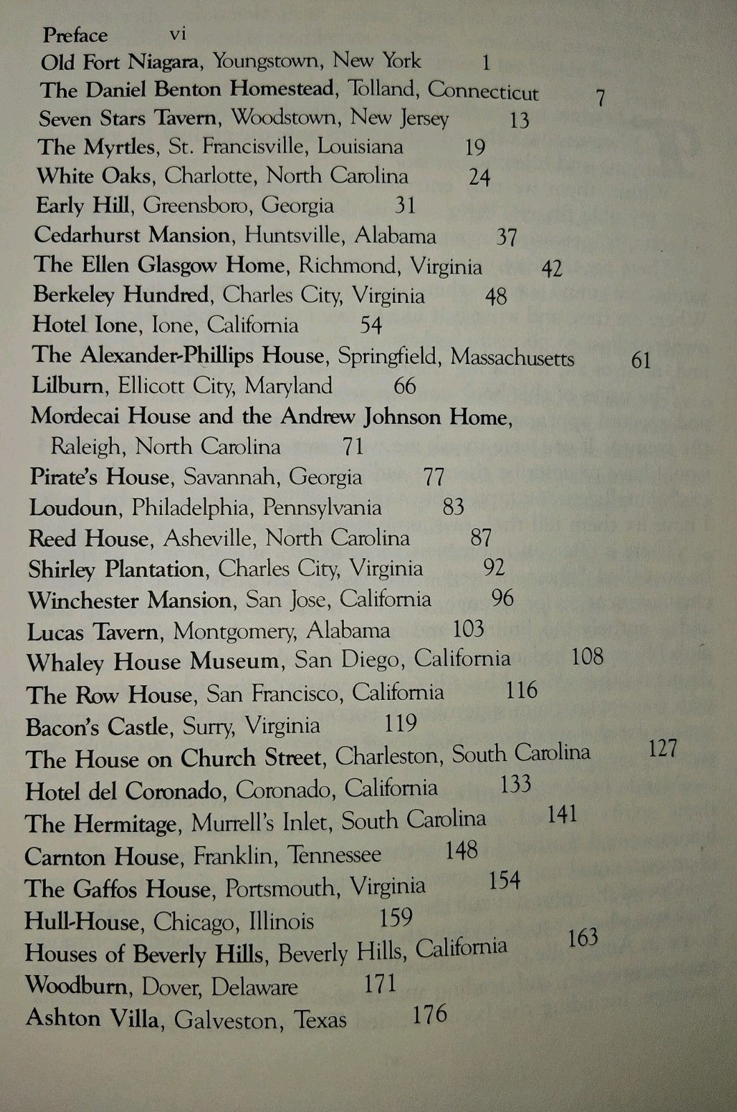 Haunted Houses: Tales from 30 American Homes, Roberts, Nancy