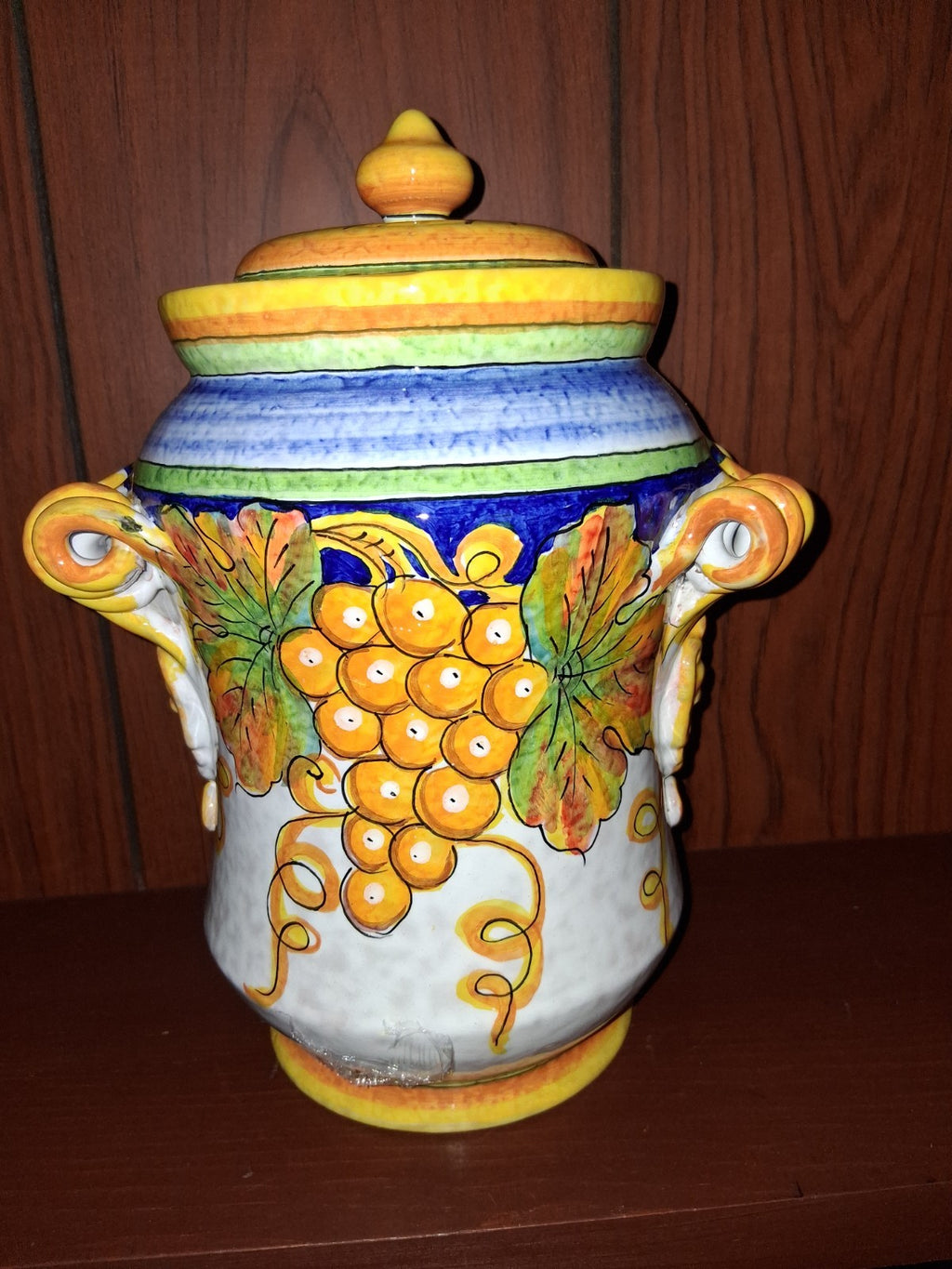 Ovieto Hand-painted Italian ceramic vase with Grape Design