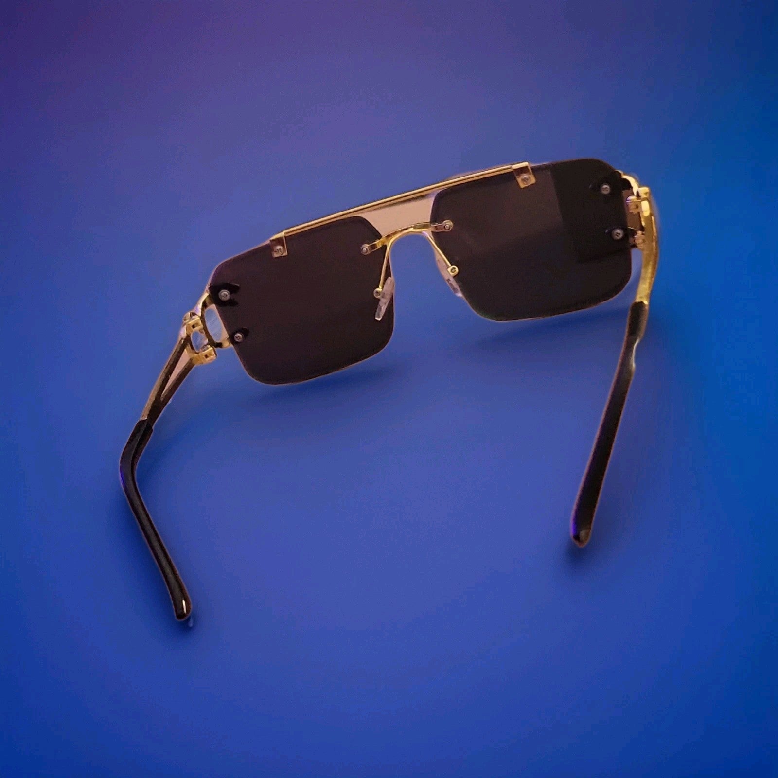  Sunglasses with Cougars 