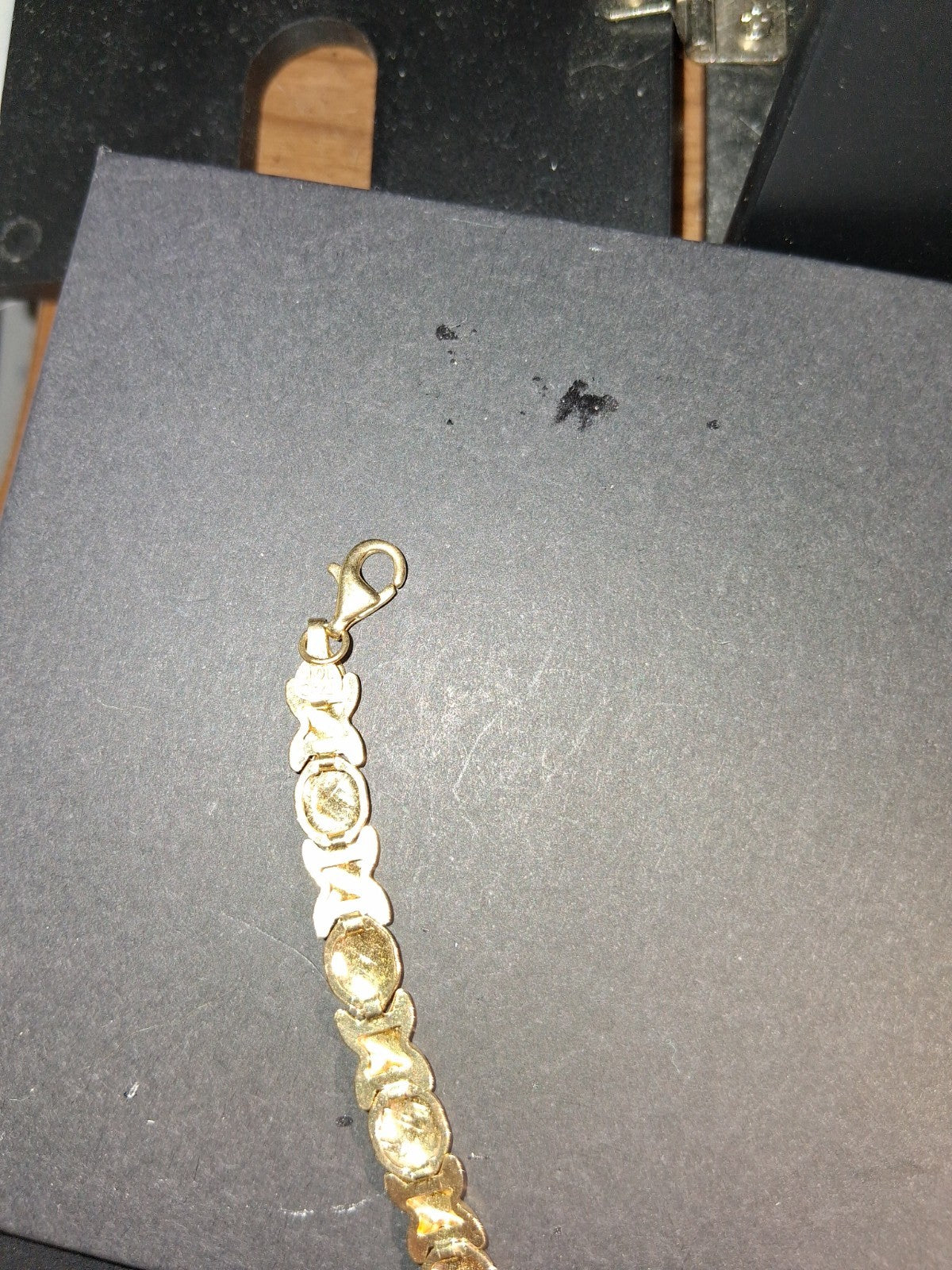 10kt Yellow Gold XOXO Bracelet 