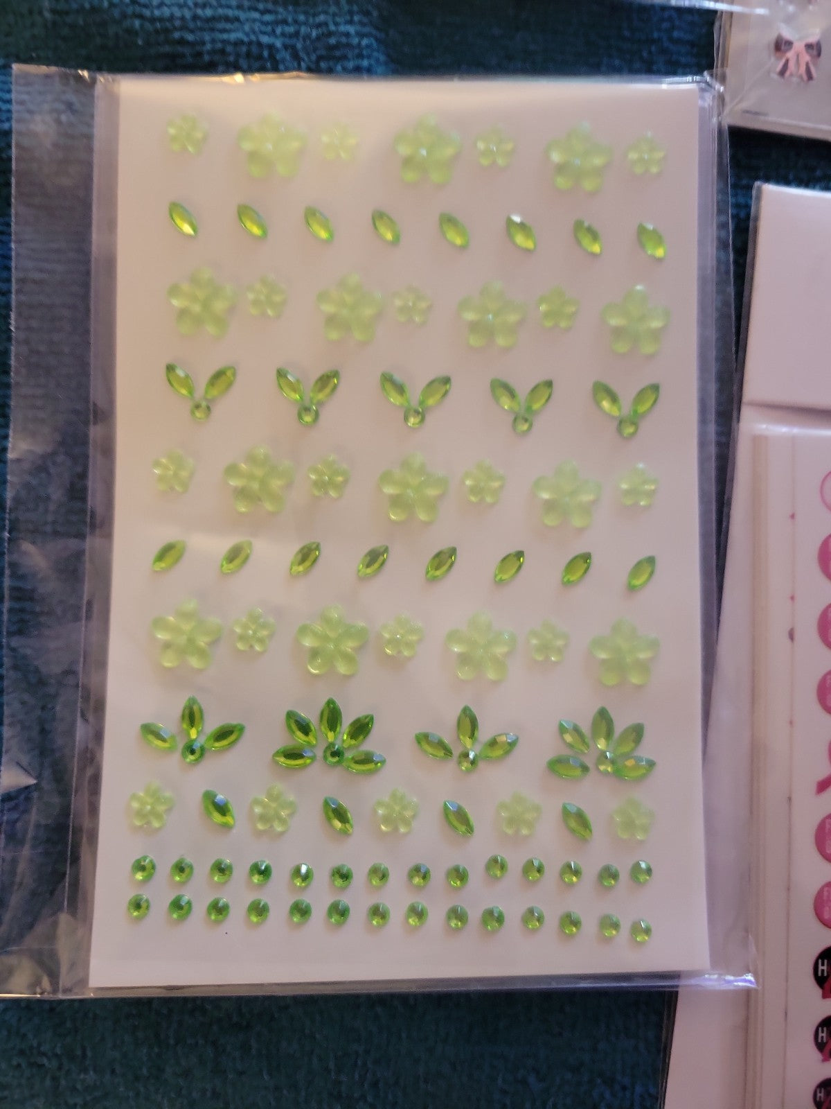 Lot Of Artificial nails full cover, Eyelashes, And Nail Stickers