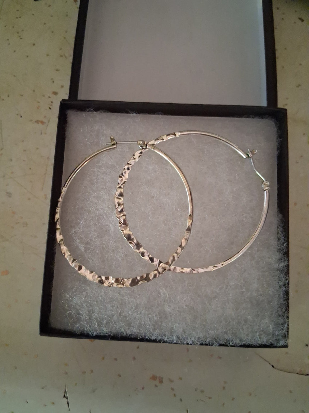 B4429 FAS Sterling Silver Hammered Hoop Earrings 1.5" Dangle Facet Textured 2.2g