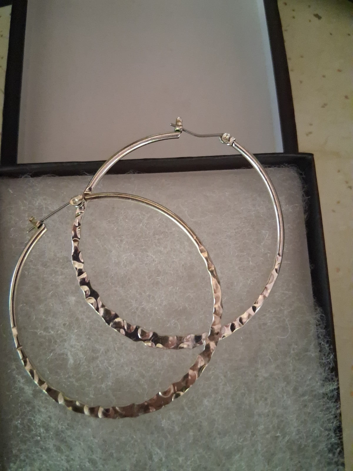 B4429 FAS Sterling Silver Hammered Hoop Earrings 1.5" Dangle Facet Textured 2.2g