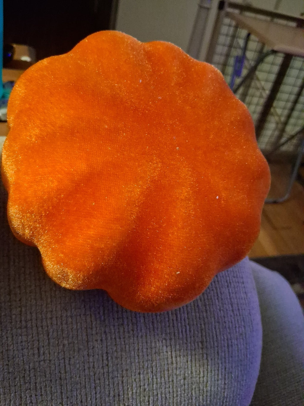 2 Halloween pumpkins