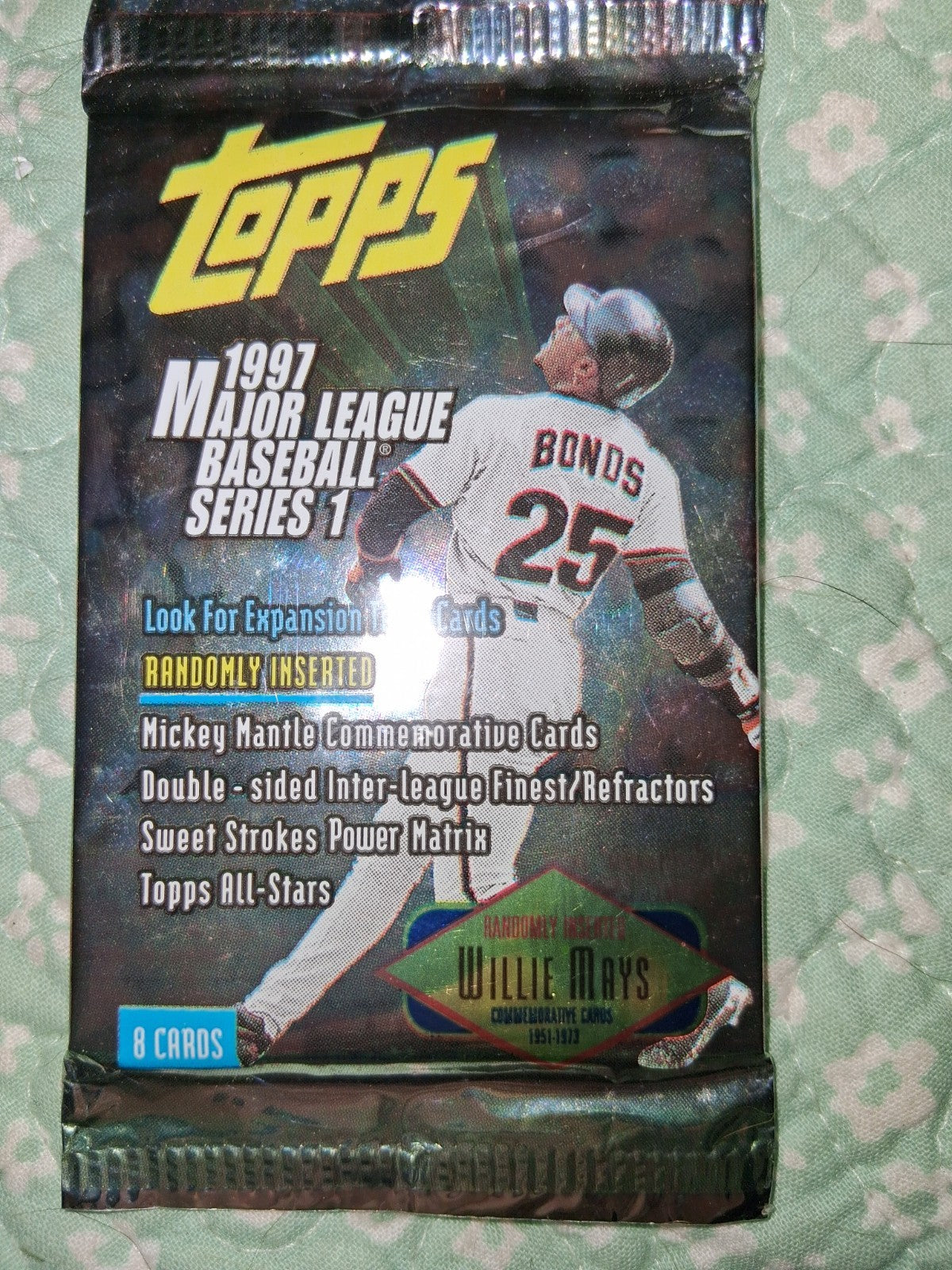 Topps 1997 Major LEAGUE Baseball Series 1  - (11 Cards)  Unopened Pack