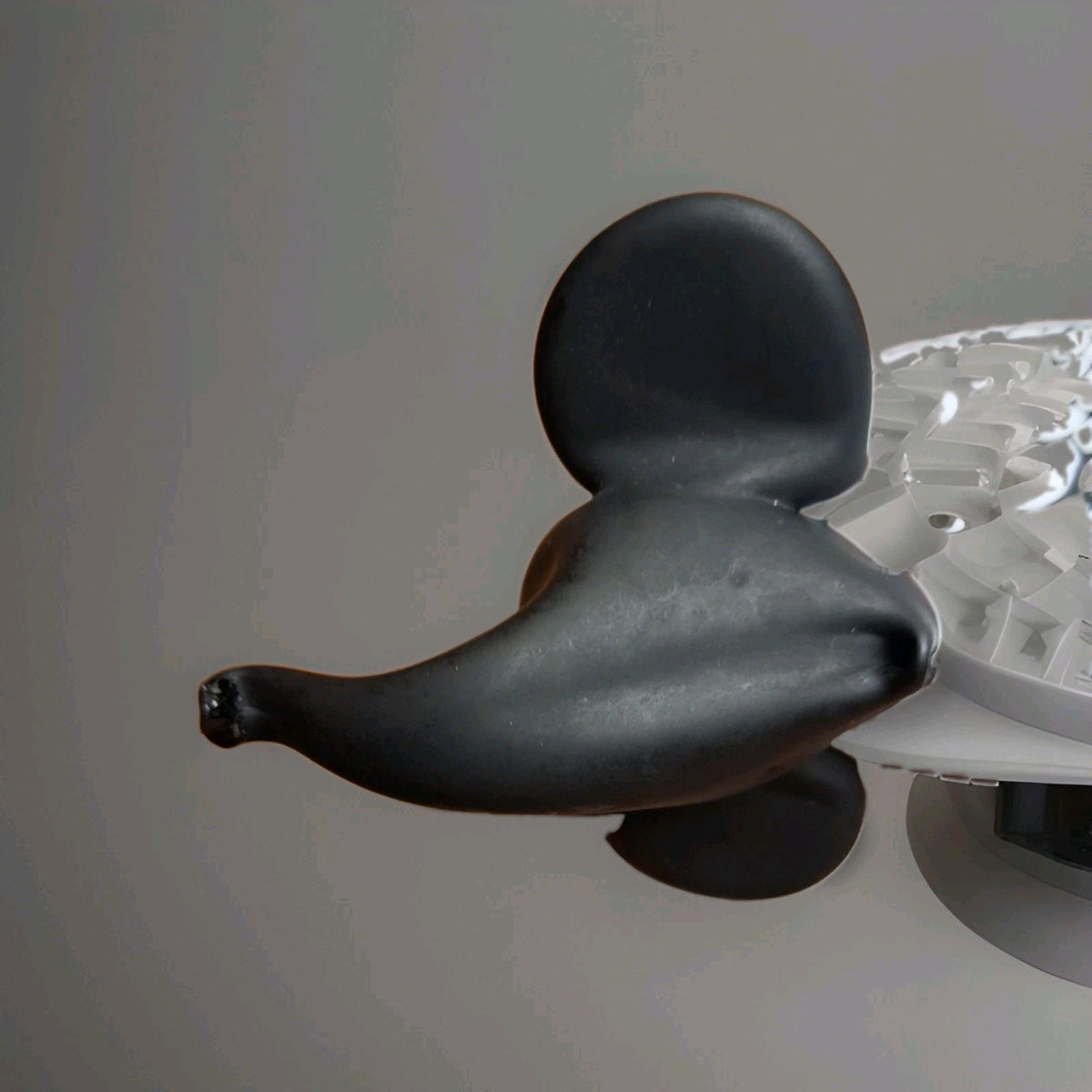 Elephant figurine exemplifies Murano glass tradition the bianco nero technique