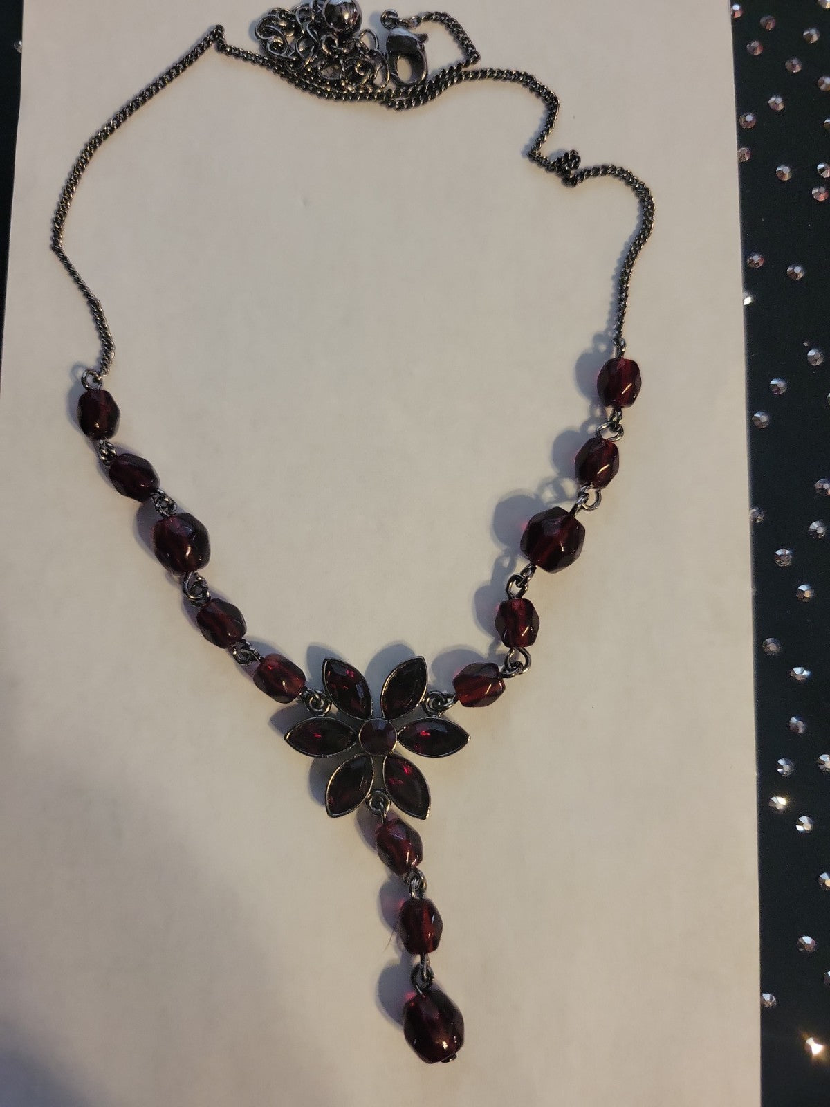 Vintage necklace with burgundy beads 