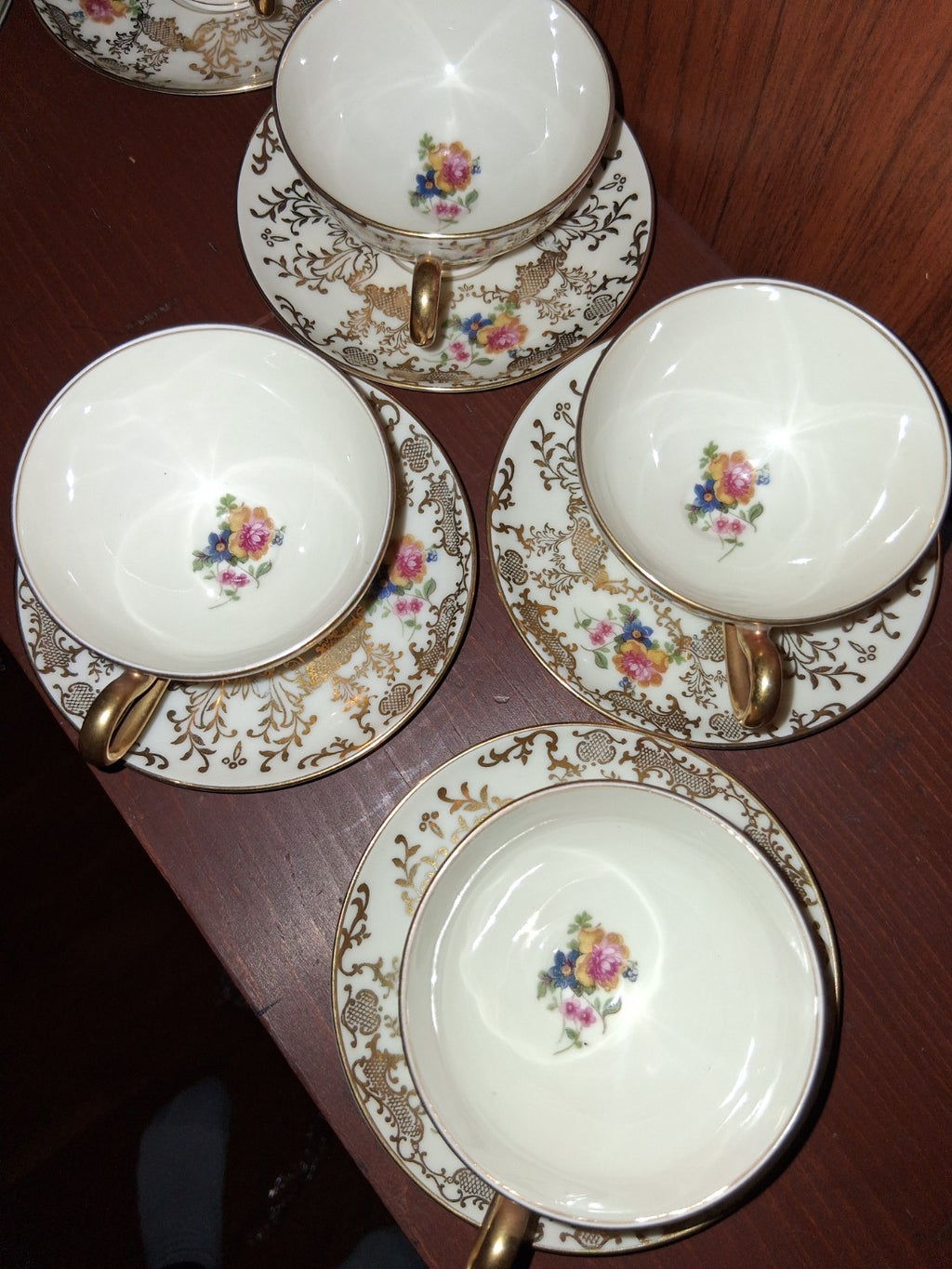 1930's Bohemia Royal Ivory 8pc Porcelain Tea Cup & Saucer Set Floral Gold Trim