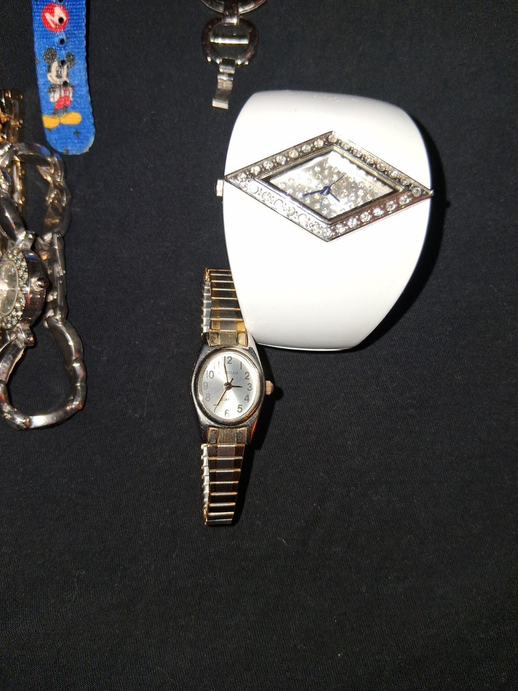RARE Mixed Lot Of 10 Vtg / Antique Ladies Watches . Batteries needed, ,working