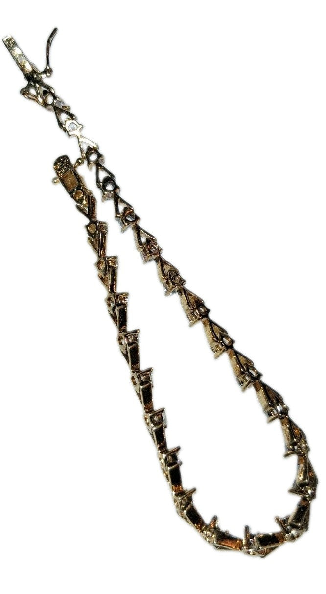 Gold tone 7" bracelet With Diamonds  