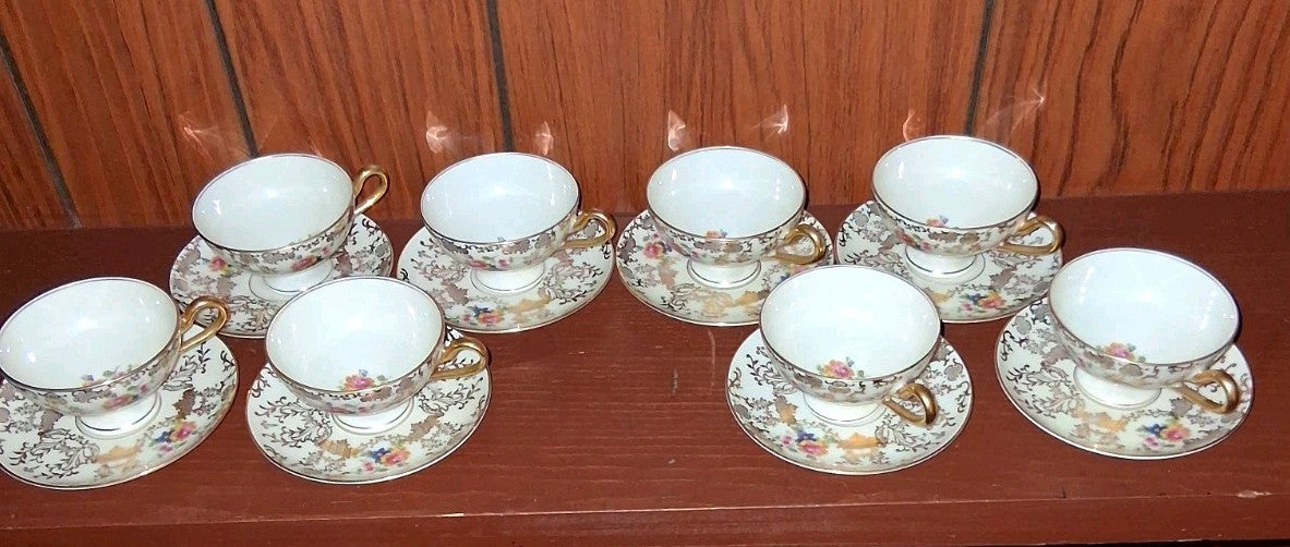 1930's Bohemia Royal Ivory 8pc Porcelain Tea Cup & Saucer Set Floral Gold Trim