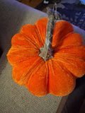2 Halloween pumpkins