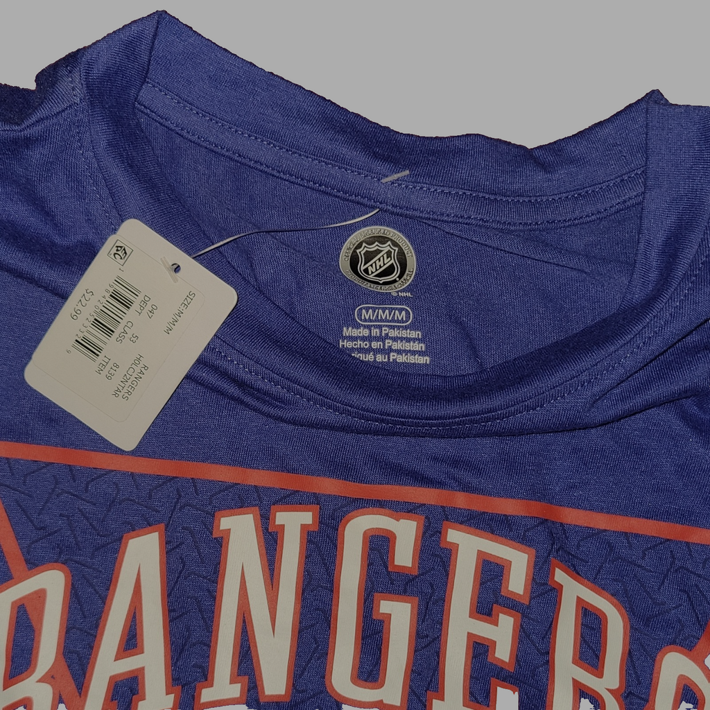 NEW YORK SPORTS FANS ATTIRE