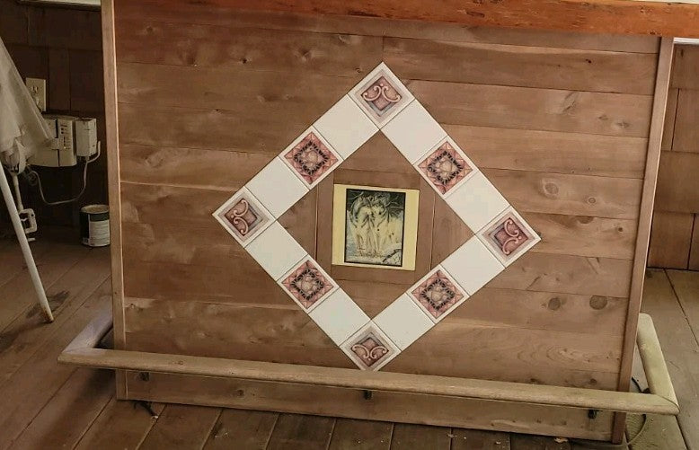  Bar - Cedar and Oak Wood.