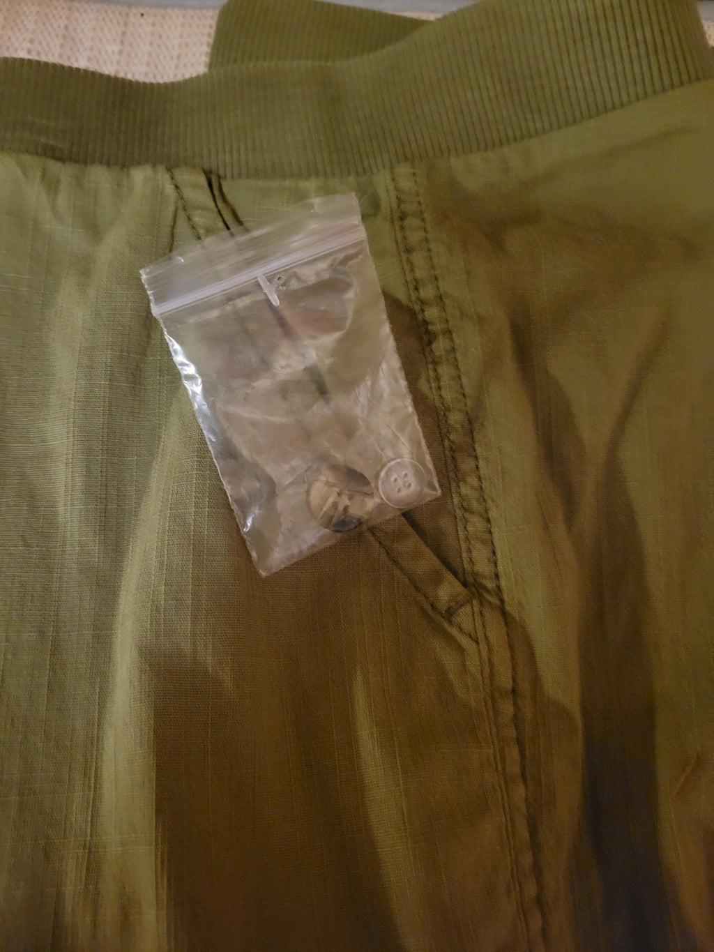 Sonoma  Men’s Cargo Shorts  Size XL 