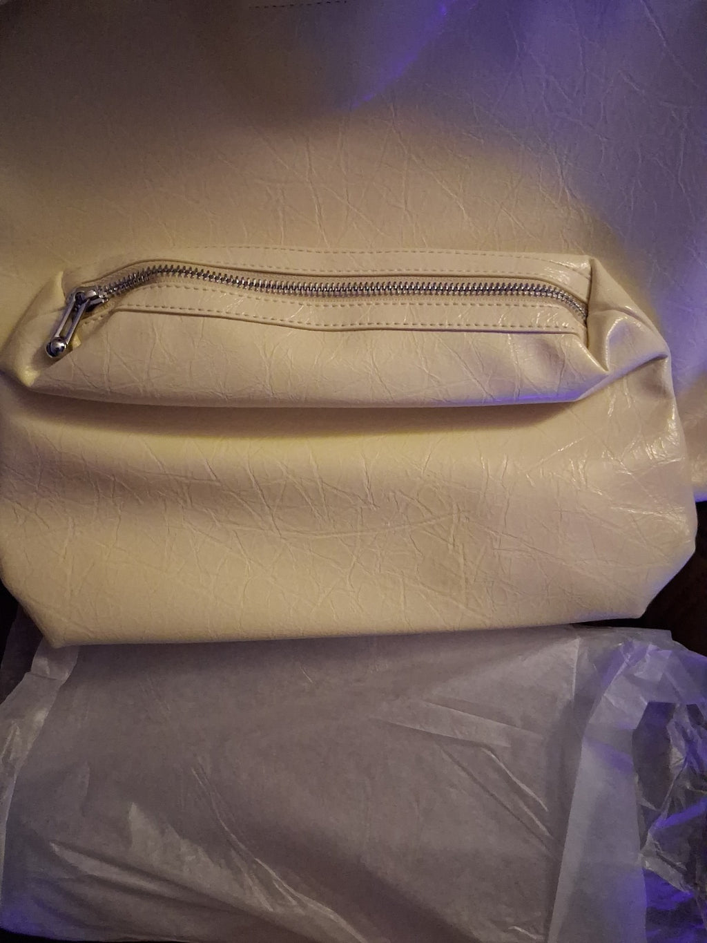 Bella Russo *BRAND NEW* Huge 23inch Wide Bag! Nice Quality!