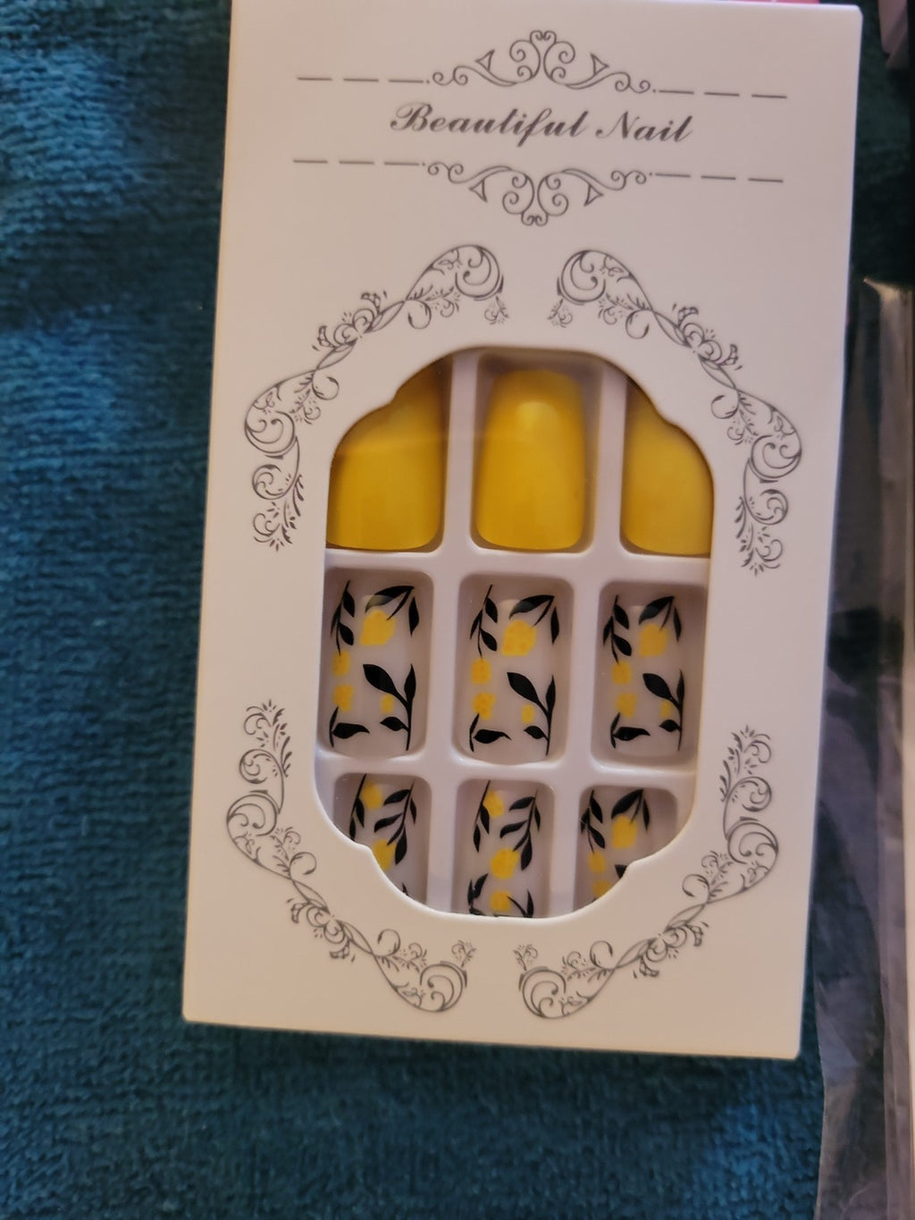 Lot Of Artificial nails full cover, Eyelashes, And Nail Stickers