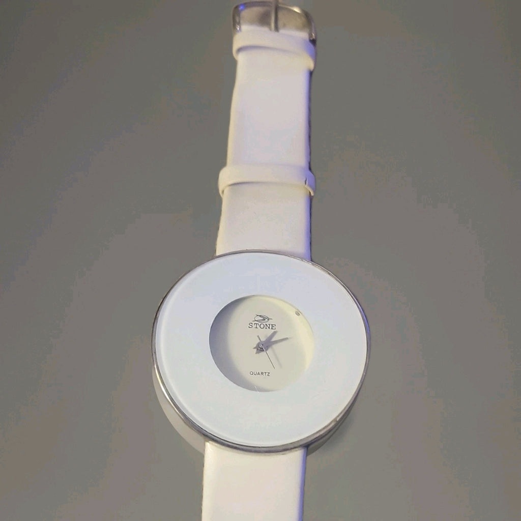 Pure White Quartz Analog Watch