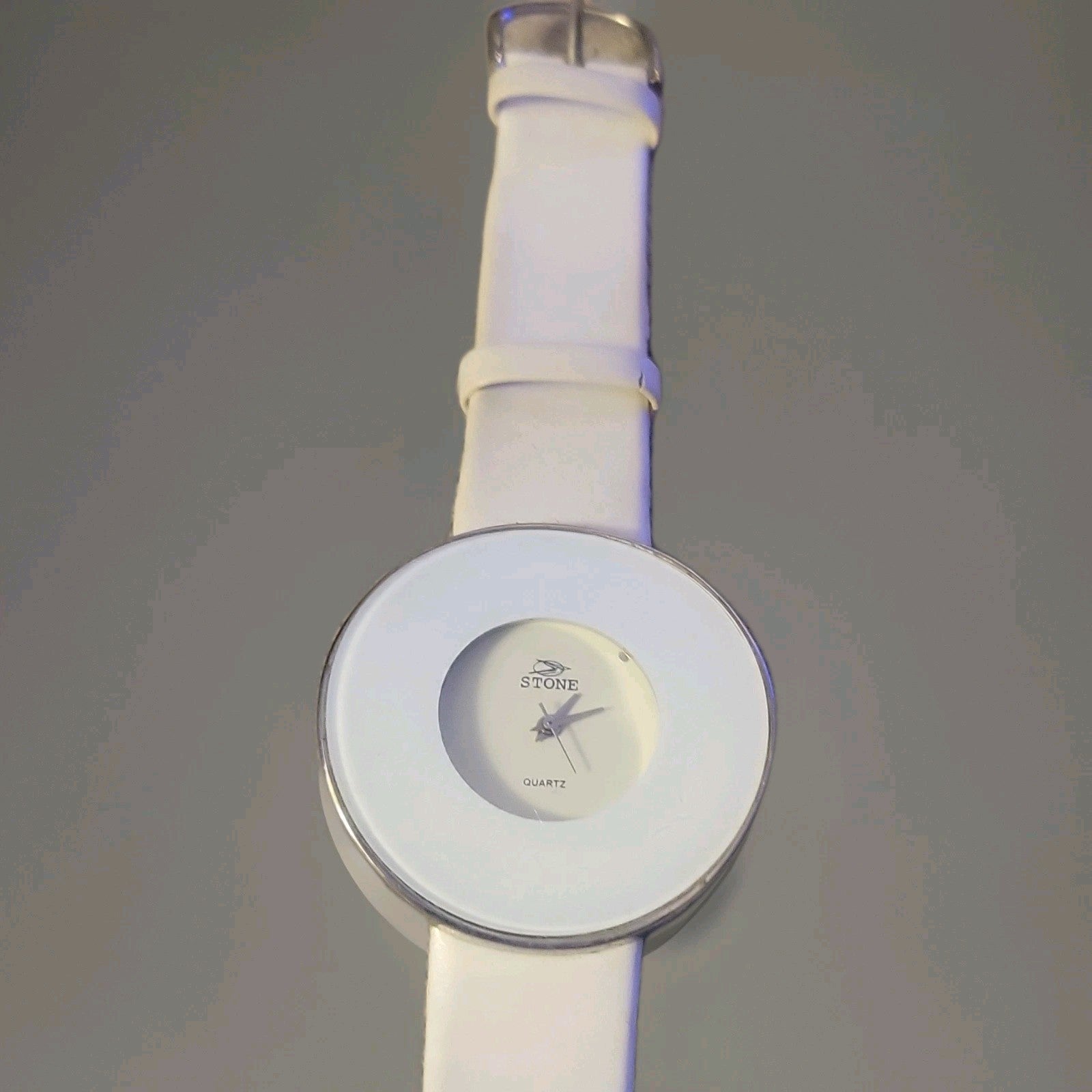 Pure White Quartz Analog Watch