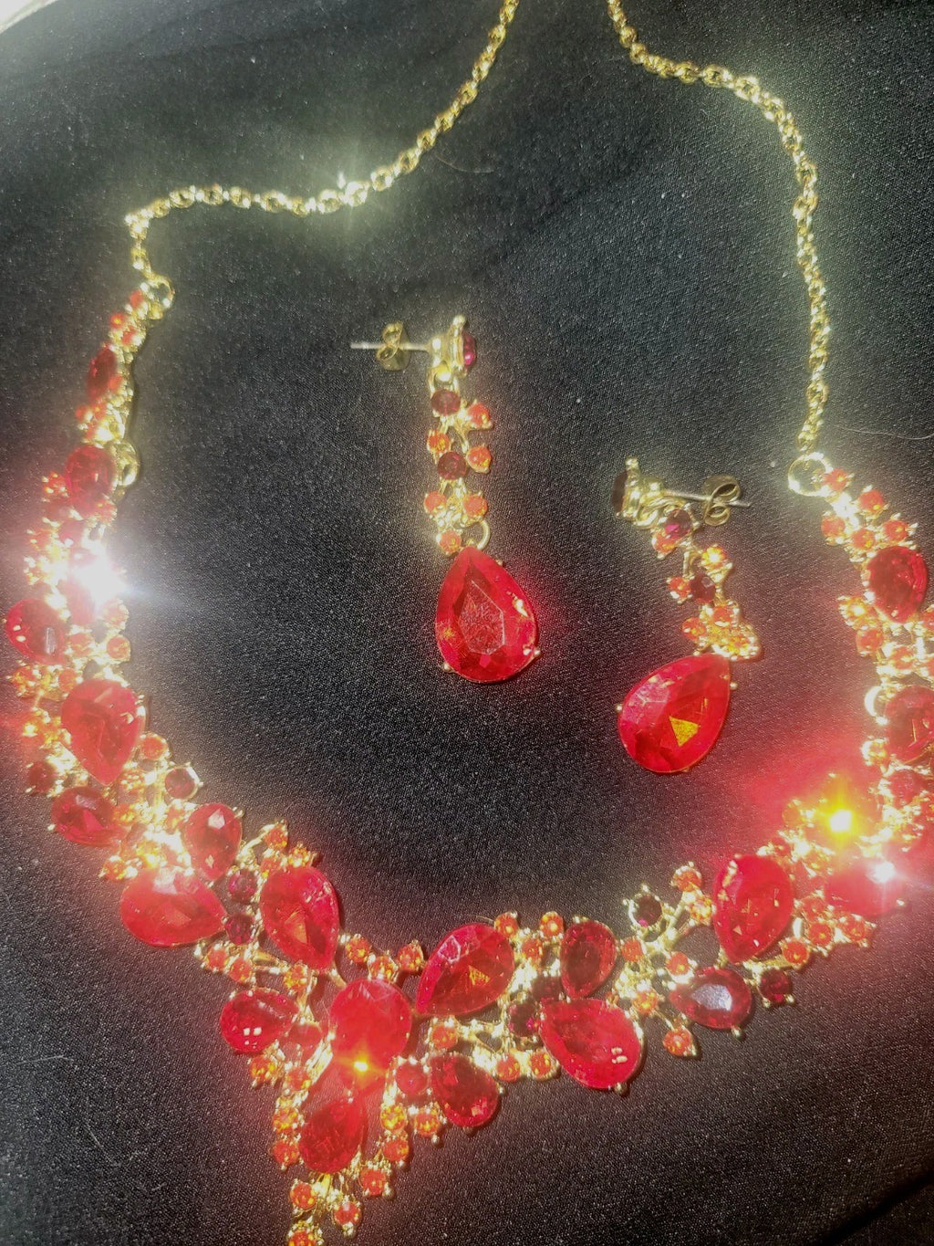 Simulated Ruby Necklace W/earrings Stunning Set