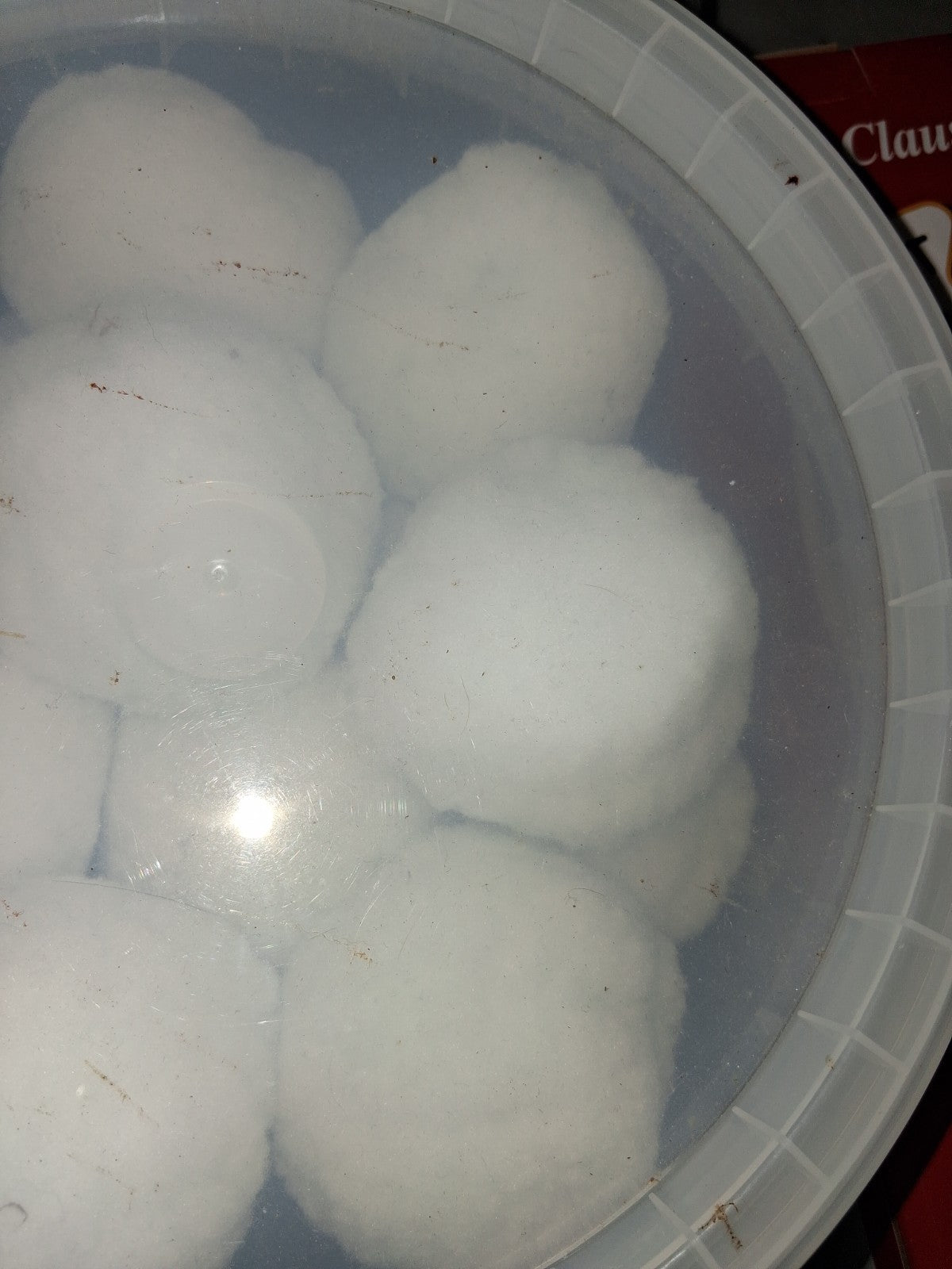 35 Fake Snowballs for Kids