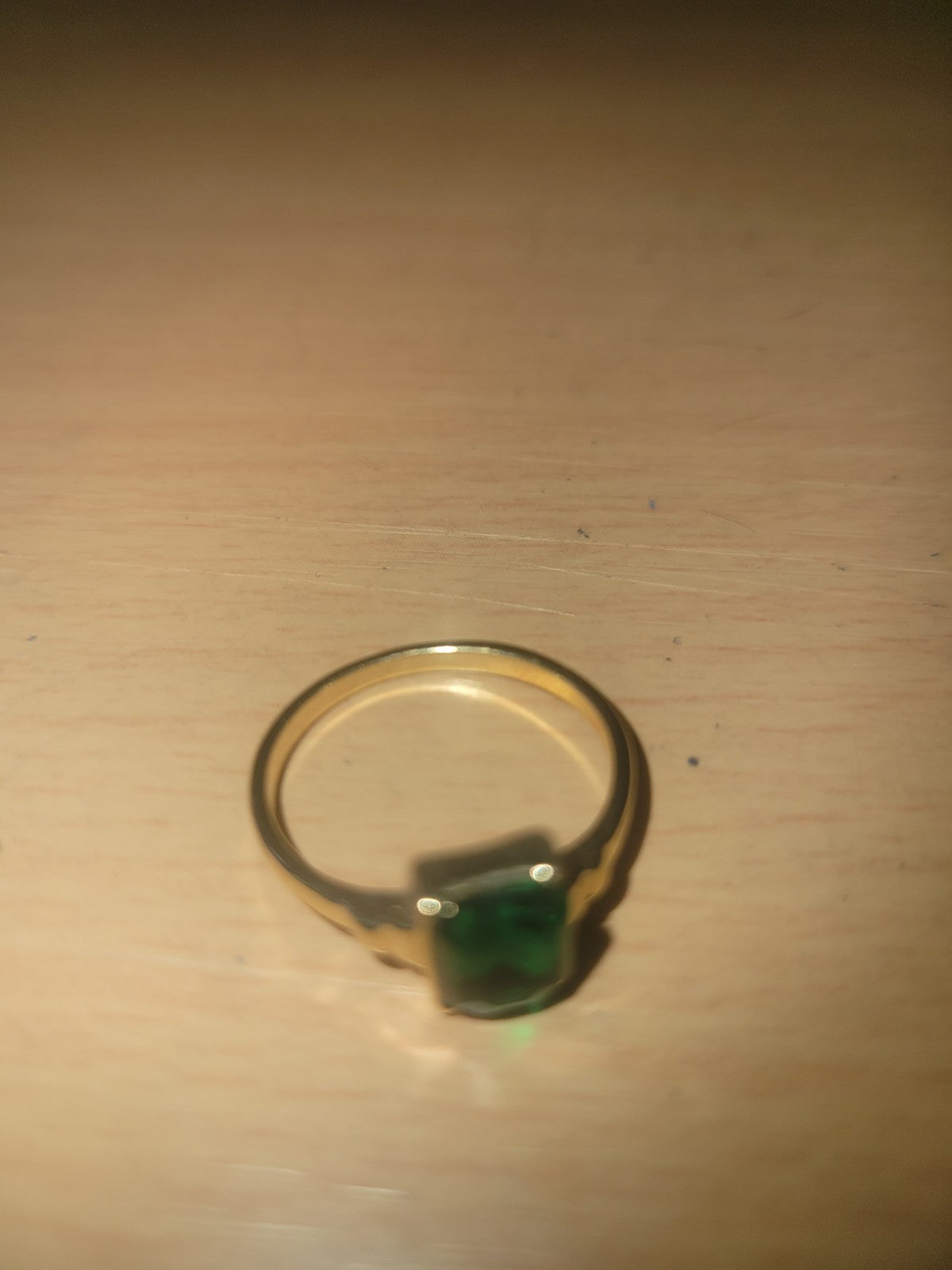 Fashion Emerald ring size 6