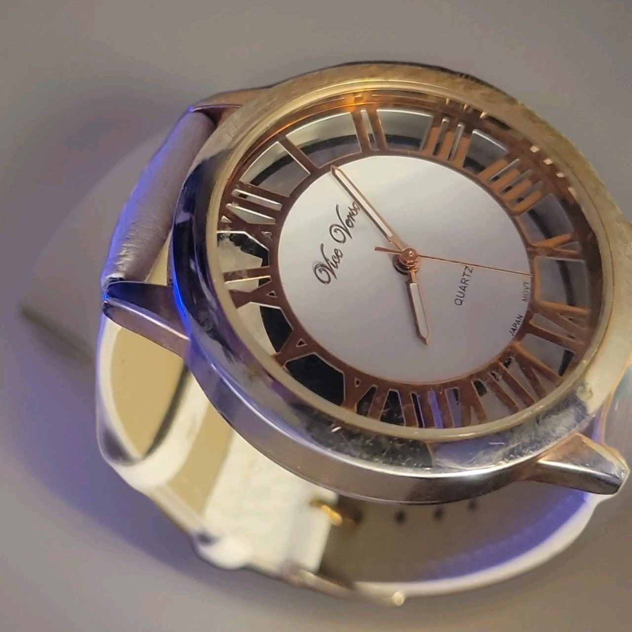 Vice Versa White Wristwatch Antique