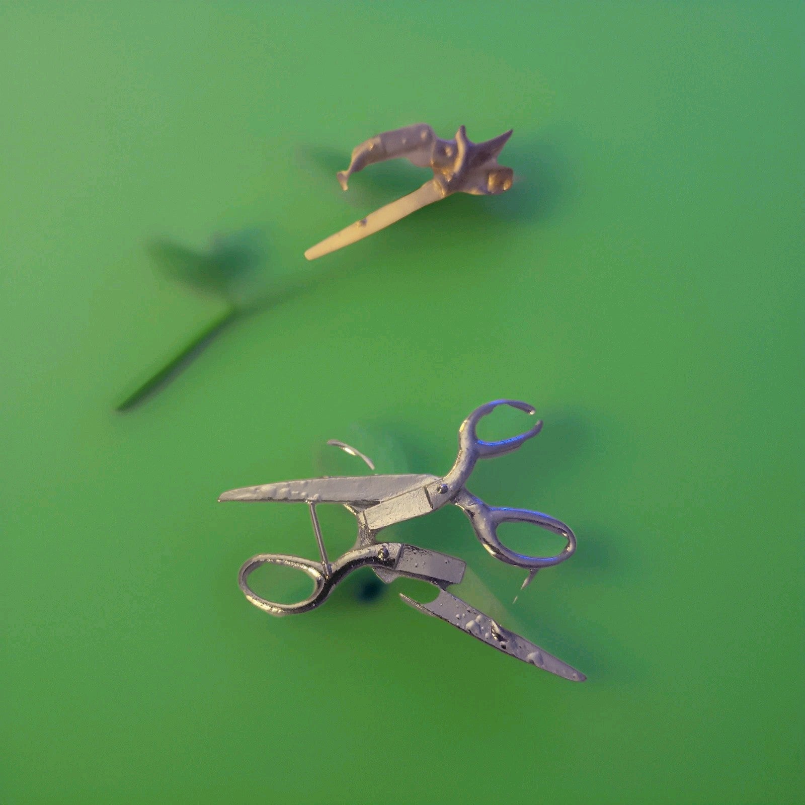 Shears Earrings 