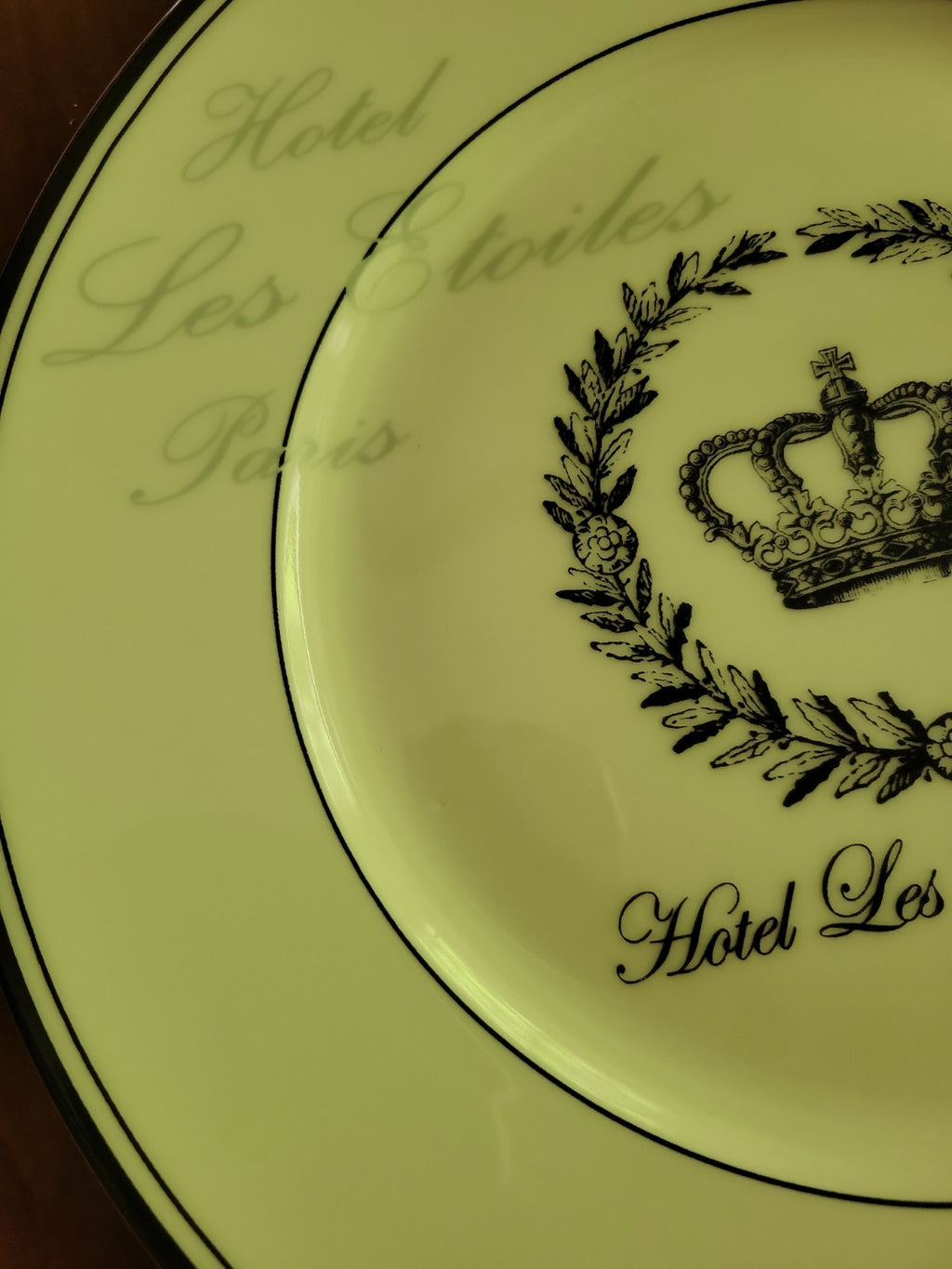 Hottel Les Etoiles Paris Dinner Plate