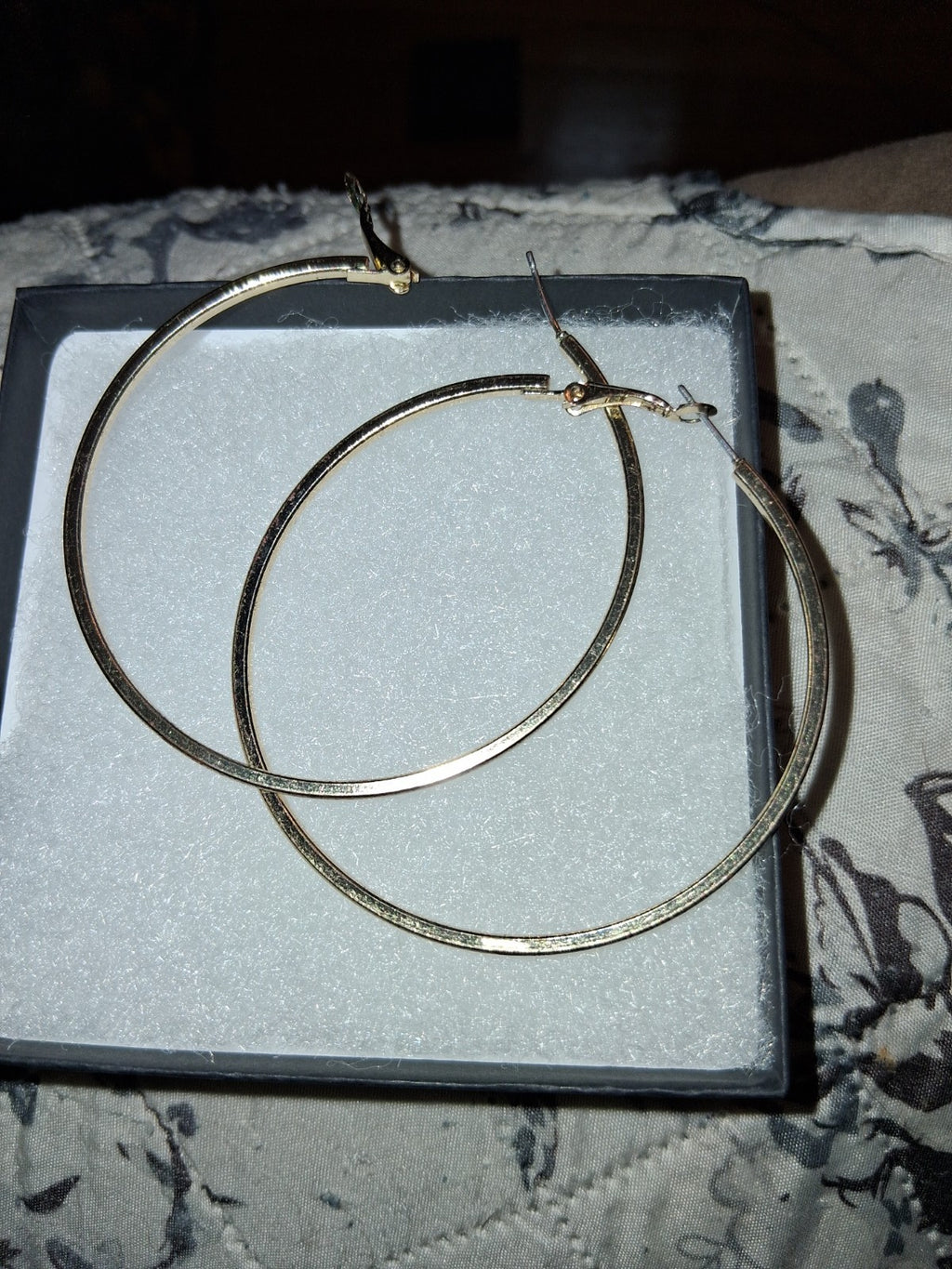 Hoop earrings 