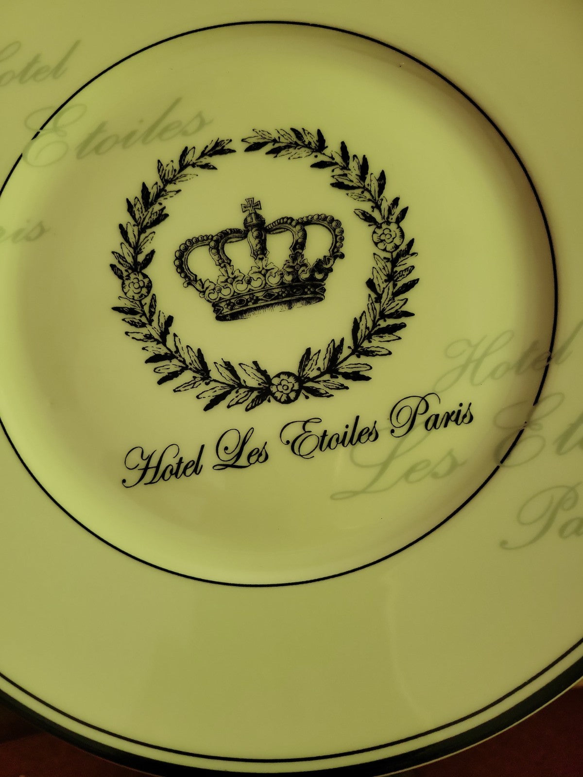 Hottel Les Etoiles Paris Dinner Plate